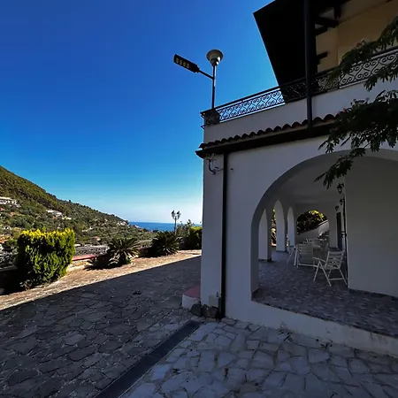 Maison Emi B&B *